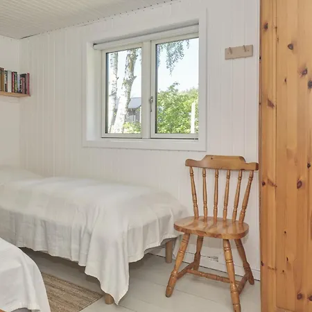In With 3 Bedrooms, Sauna And Internet אבלטופט