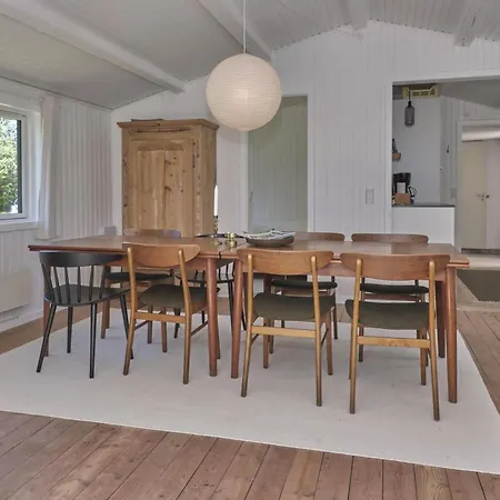 Prázdninový dům In With 3 Bedrooms, Sauna And Internet